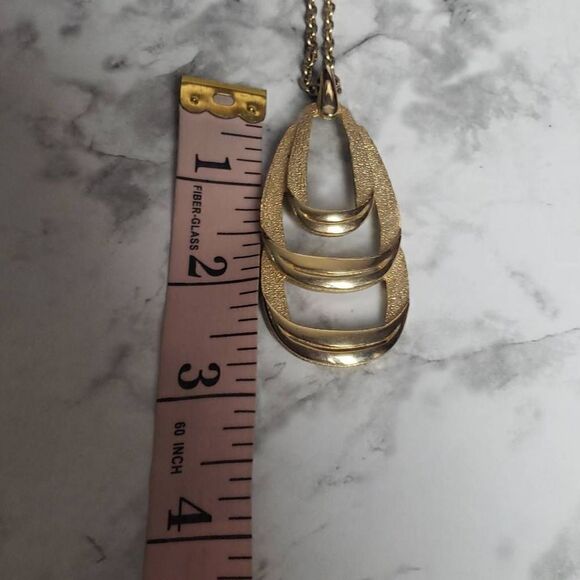 Vintage Gold Tone Brushed Smooth Textures Pendant Necklace - Picture 10 of 10